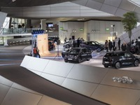 BMWの「i」、最初の市販車 i3 の納車を開始…ドイツ 画像