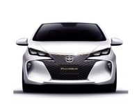 【東京モーターショー13】トヨタ自動車東日本、アクアの大胆なコンセプトカーを予告…クラウン アスリート顔 画像