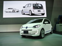 【東京モーターショー13】VW、ツイン up！「美しく、精度の高いインターフェイスを搭載」 画像