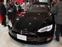 【東京モーターショー13】テスラ、『モデルS』を出展…「所有するほど改善されるクルマ」 画像