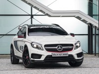 【ロサンゼルスモーターショー13】メルセデス GLA にコンセプト GLA 45AMG …2.0ターボは360ps 画像