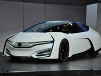 【ロサンゼルスモーターショー13】ホンダ、FCEV コンセプトを発表…次世代燃料電池車のデザイン提示 画像