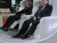 【東京モーターショー13】トヨタ紡織豊田社長「シート開発経験を、すべての乗り物に」 画像