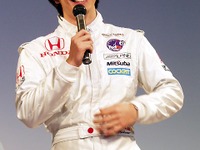 【ホンダCART2001】「日本人であることを意識しない」と、中野信治 画像