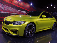 【東京モーターショー13】BMW M4クーペ、コンセプトを日本初公開…M3 後継 画像