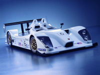 ポルシェ、新型レーシングカーのテストを開始 画像