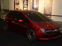 【ロサンゼルスモーターショー13】ホンダのコンセプトカー、GEAR …斬新コンパクトを提案 画像