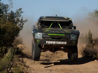 チーム トーヨー、 バルドウィン選手がバハ1000で2連覇達成 画像