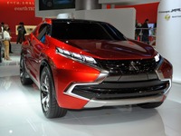 【東京モーターショー13】三菱 XR-PHEV…次期RVRの青写真［詳細画像］ 画像