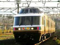 JR東日本、新潟~弥彦間で「きらきらうえつ」「NO.DO.KA」の初詣列車を運転 画像