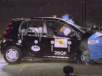 【ユーロNCAP】車両安定性制御システムを推奨 画像