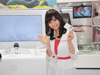 【東京モーターショー13】コンパニオン、艶やかに…その7 画像