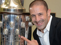 【INDYCAR】カナーン、ボルグ・ワーナー・トロフィーの自己の立体イメージを公開 画像