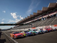 【富士スプリントカップ13】GT500クラス、最後の戦いにアクセル全開［写真蔵］ 画像