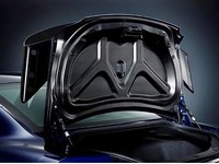 三菱レイヨン、日産GT-R2014年モデルのトランクリッドにPCM法で製造したCFRPが採用 画像