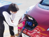 EVの洗車は充電といっしょに、昭和シェルの充電サービス 画像