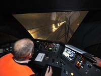 青函より3km長いスイスの鉄道トンネル、初の試運転…営業運行開始は2016年 画像