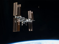 ISS、外部排熱システム異常対策で船外活動を実施へ…シグナス補給船の打ち上げは2014年1月以降に延期 画像