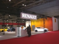 【大阪モーターショー13】ルノー、コンセプトカー「デジール」でデザイン変革をアピール 画像