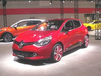 【東京オートサロン14】ルノージャポン、「メガーヌ ルノー・スポール」限定車を出展 画像