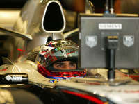 モントーヤ、ライコネンを手助けか? 画像