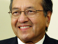 マレーシア政府は無駄遣いの見直しをすべき＝マハティール氏 画像
