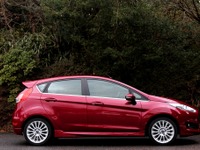 【フォード フィエスタ 新型発表】プレスラインの視覚効果…よりマスキュリンで力強く 画像