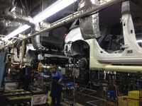 富士重工、寸暇を惜しんでの2000万台式典 画像