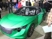 【東京オートサロン14】軽量PHVスポーツ TE-Spyder 800、エンジンダウンサイズでモーター電圧アップ 画像