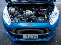【フォードフィエスタ試乗】3気筒であることを感じさせない高性能エンジン…諸星陽一 画像