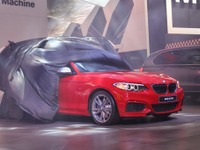 【デトロイトモーターショー14】BMW 2シリーズクーペ「02の伝統受け継ぐ究極のドライビングマシン」 画像