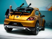 【デトロイトモーターショー14】VW ザ・ビートル デューン…SUVルックに変身 画像