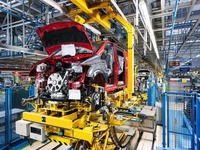 ダイムラー、スペイン工場に投資…新世代メルセデス商用バンを生産へ 画像