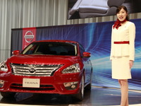 【日産 ティアナ 発表】上級モデルらしく快適に進化した助手席 画像