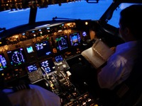 JAL、自社養成パイロットの新卒採用を再開…2015年度入社 画像