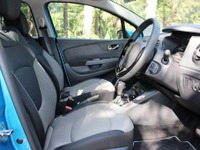 【ルノー キャプチャー 発表】シートには2つの特徴…広さと手の込んだ作り 画像