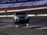 BMW 2シリーズクーペ にロボットカー…自動ドリフト走行［動画］ 画像