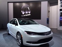 【デトロイトモーターショー14】クライスラー 200 新型、早くもカスタマイズ…純正用品「MOPAR」 画像