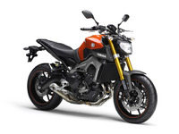 ヤマハ発動機「MT-09」を発売…異種交配造形で「意のままに操れる悦び」を実現 画像