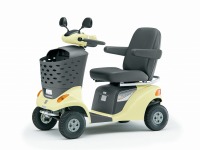 スズキ、セニアカー2機種を一部改良…各種音声案内機能を標準装備 画像