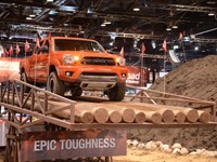 【シカゴモーターショー14】トヨタ ブースに特設オフロードコース…ジープのお株を奪う「TRDプロシリーズ」 画像