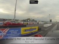 テスラのEV、モデルS…シボレー コルベット 新型と加速対決［動画］ 画像