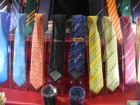 【ギフトショー14】トミカ・プラレールネクタイ、子どもを持つお父さんに好評 画像