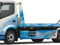 【大阪オートメッセ14】日野自動車、カスタマイズトラック「デュトロ X」を出展…ショーステージも実施 画像