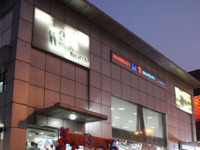 インドのマルチスズキ ディーラーに行ってみた…需要モデルに変化あり 画像