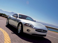 【フランクフルトモーターショー05】XK 新型、ジャガー新世代 画像