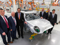 MINI ハッチバック 新型、オランダのネッドカーでも生産へ 画像