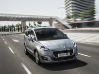 プジョー、新型 5008 フェイスリフトモデルを発売…フロントマスクを刷新 画像