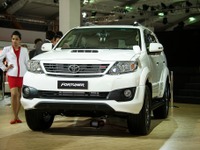 【デリーモーターショー14】ハイラックスと車台を共有…トヨタ フォーチュナー［詳細画像］ 画像