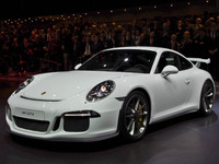 ポルシェ 911 GT3 新型、エンジン火災の危険を顧客に通達…全785台を検査へ 画像